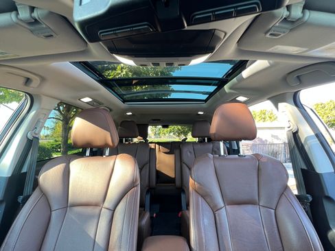 Used 2019 Subaru Ascent Touring w/ Popular Package #3 AWD/4WD image 13