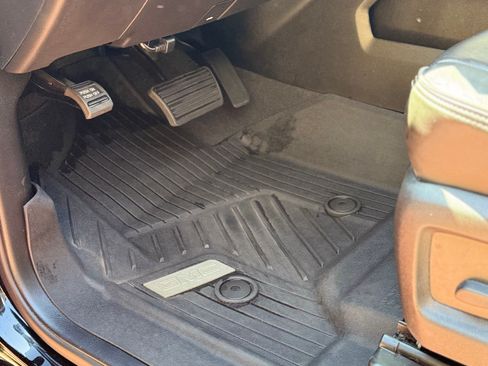 Used 2019 GMC Sierra 3500 Denali w/ Duramax Plus Package image 4