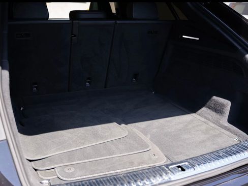 Used 2020 Audi SQ8 Prestige w/ Prestige Package image 12