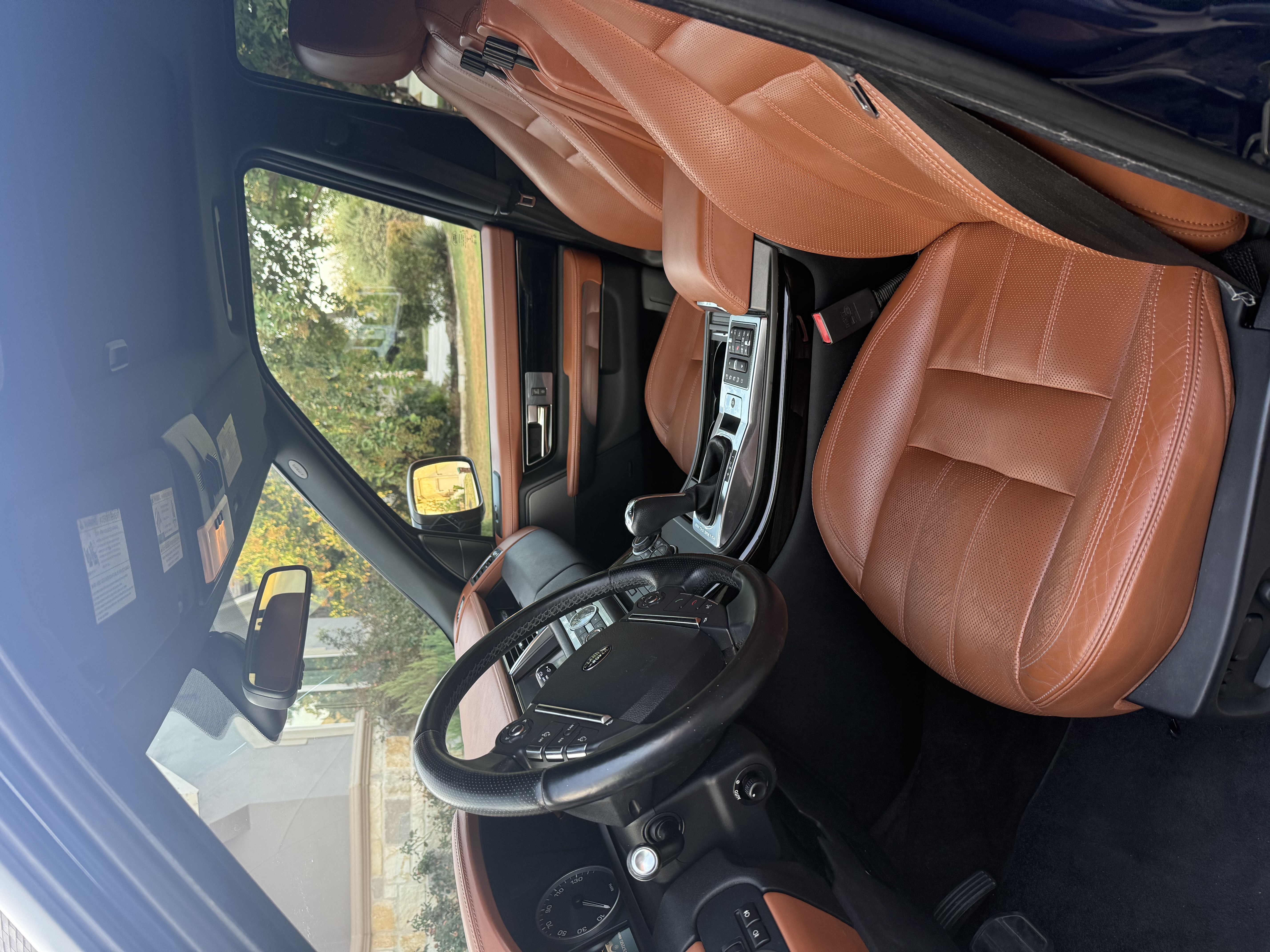Used 2013 Land Rover Range Rover Sport HSE LUX AWD/4WD image 4