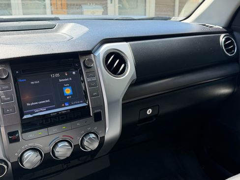 Used 2014 Toyota Tundra SR5 AWD/4WD image 12