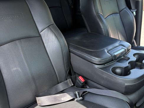 Used 2018 RAM 1500 Laramie AWD/4WD image 13