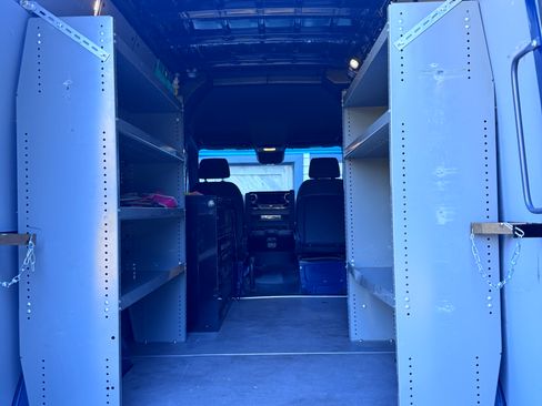 Used 2023 Mercedes-Benz Sprinter 1500 image 4