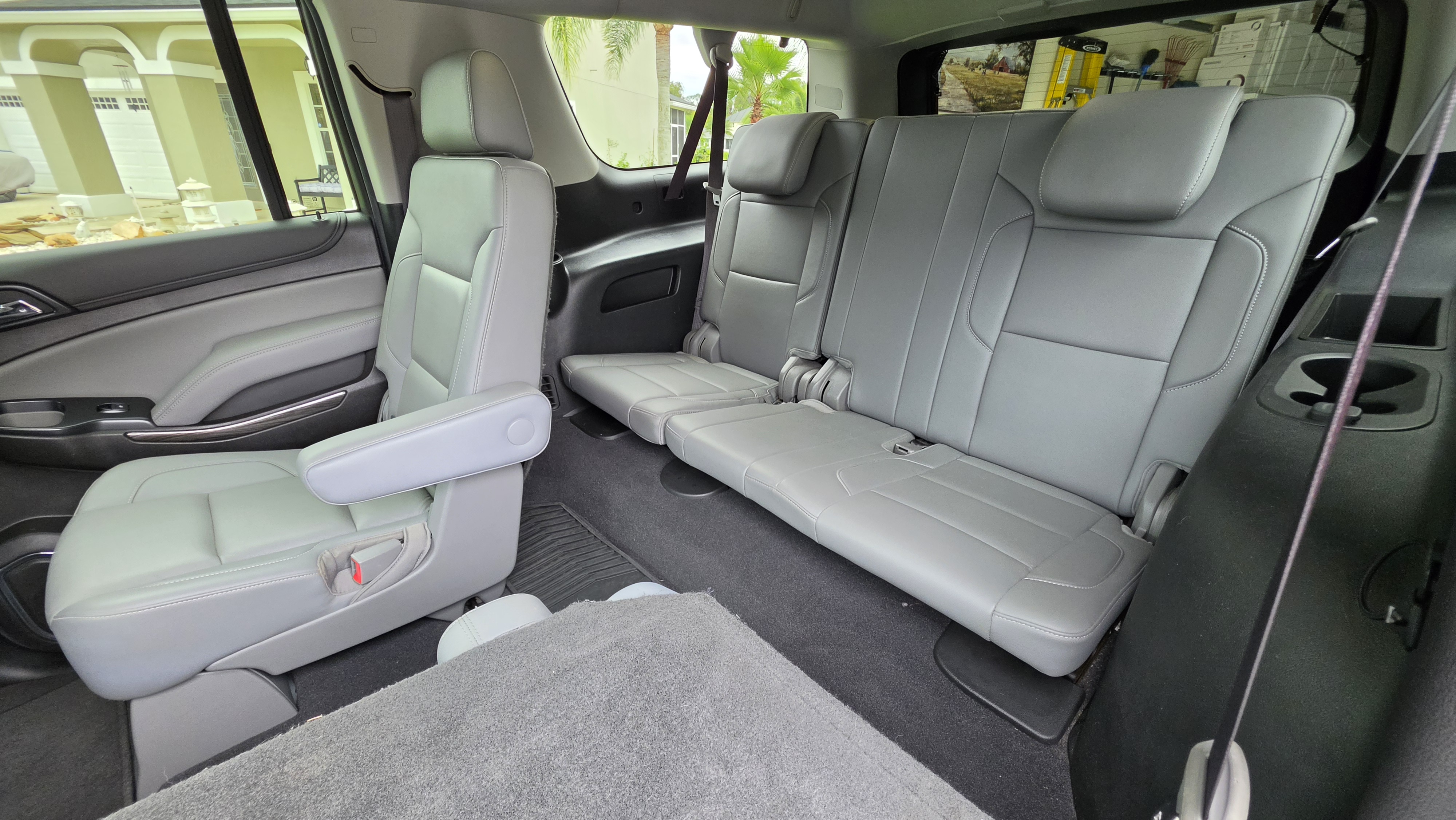 Used 2019 Chevrolet Suburban LT RWD image 13