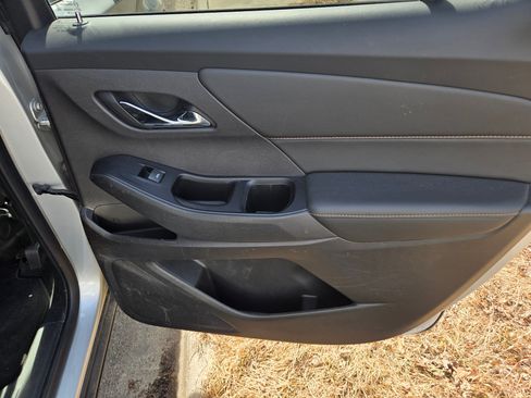 Used 2019 Chevrolet Traverse LS image 10