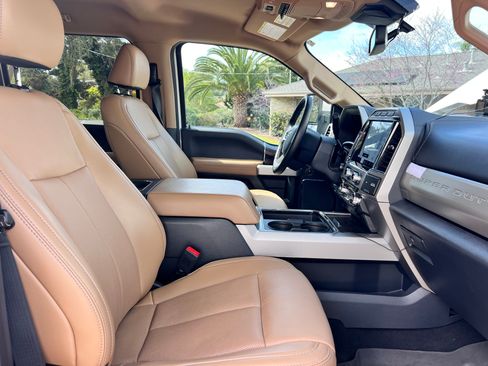 Used 2022 Ford F350 Lariat w/ Lariat Ultimate Package image 12