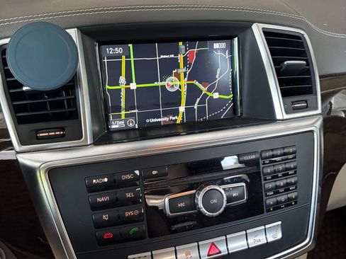 Used 2014 Mercedes-Benz GL 450 4MATIC image 1