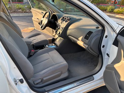 Used 2012 Nissan Altima 2.5 S w/ Convenience Pkg image 11