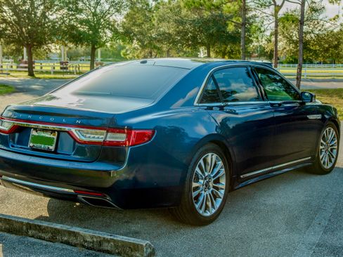 Used 2017 Lincoln Continental Reserve w/ Luxury Package image 4