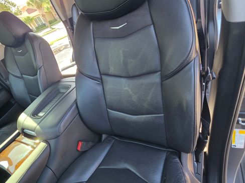 Used 2020 Cadillac Escalade Premium Luxury w/ Escalade Sport Edition RWD image 12