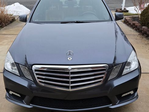 Used 2011 Mercedes-Benz E 350 4MATIC Sedan image 10