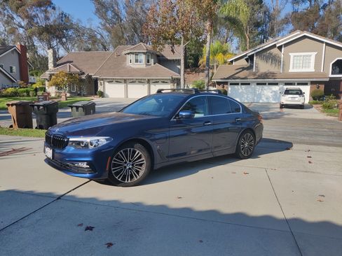 Used 2018 BMW 530e w/ Premium Package 2 image 11