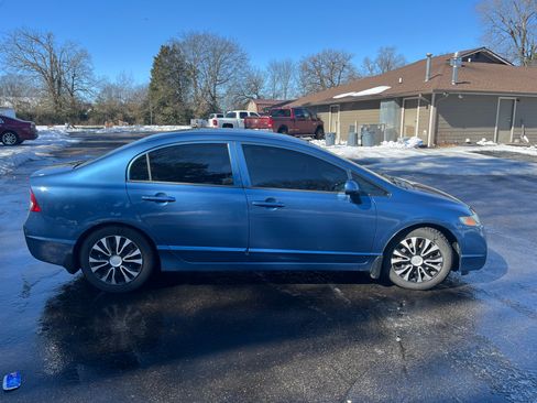 Used 2010 Honda Civic LX image 5