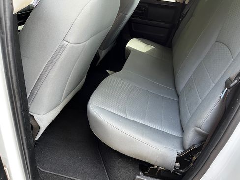 Used 2019 RAM 1500 Tradesman w/ Chrome Plus Package RWD image 5