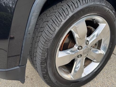 Used 2012 Jeep Grand Cherokee Overland Summit image 30