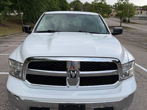 Used 2016 RAM 1500 Classic SLT AWD/4WD image 2