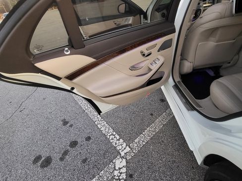 Used 2014 Mercedes-Benz S 550 Sedan image 19