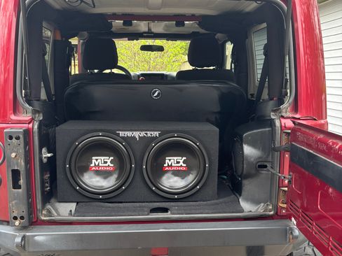 Used 2012 Jeep Wrangler Rubicon w/ Dual Top Group image 2