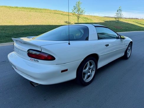 Used 1996 Chevrolet Camaro Z28 image 8