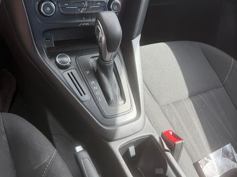 Used 2017 Ford Focus S FWD image 6