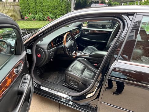 Used 2005 Jaguar XJ Vanden Plas image 16