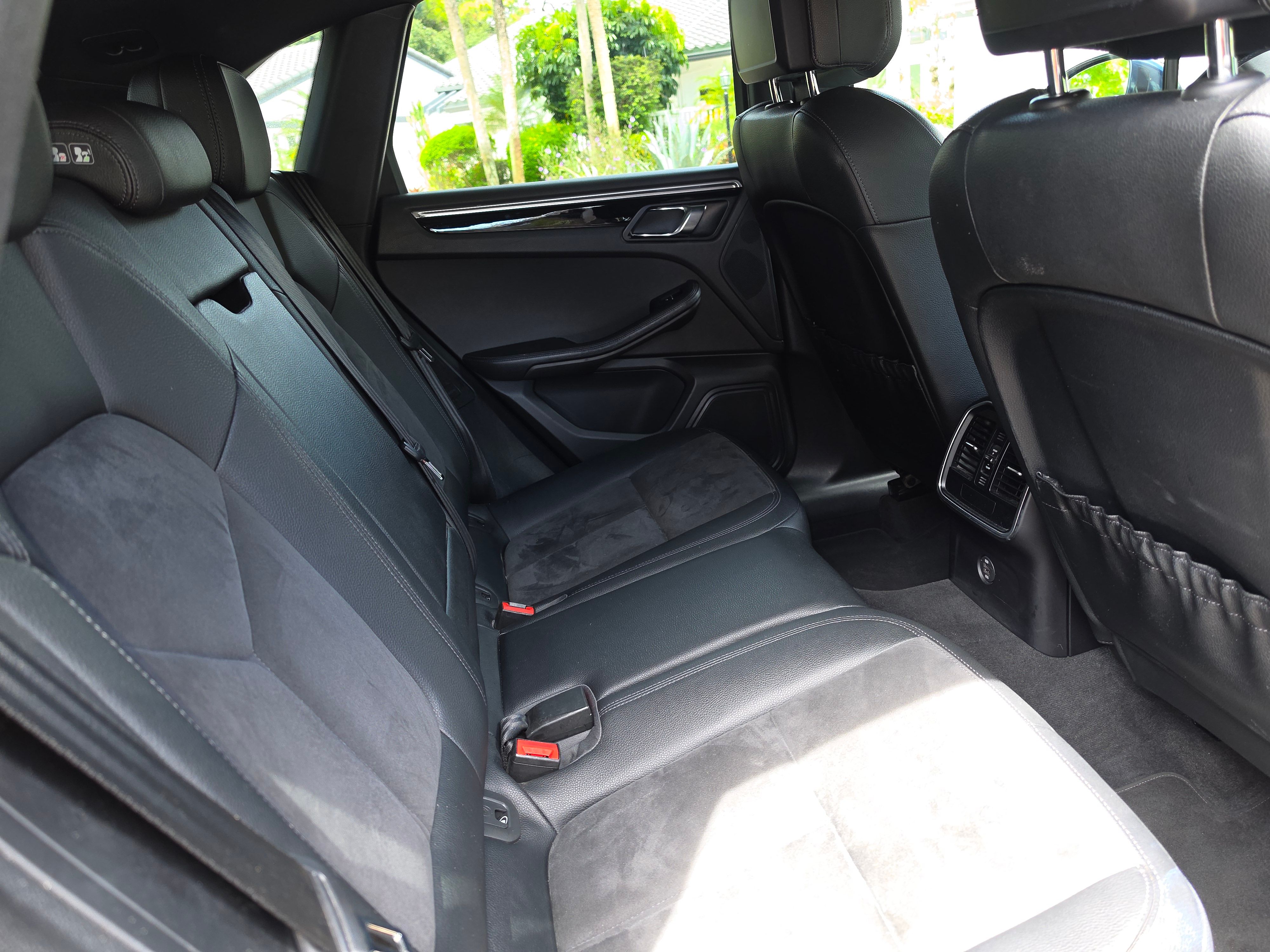 Used 2017 Porsche Macan AWD/4WD image 16