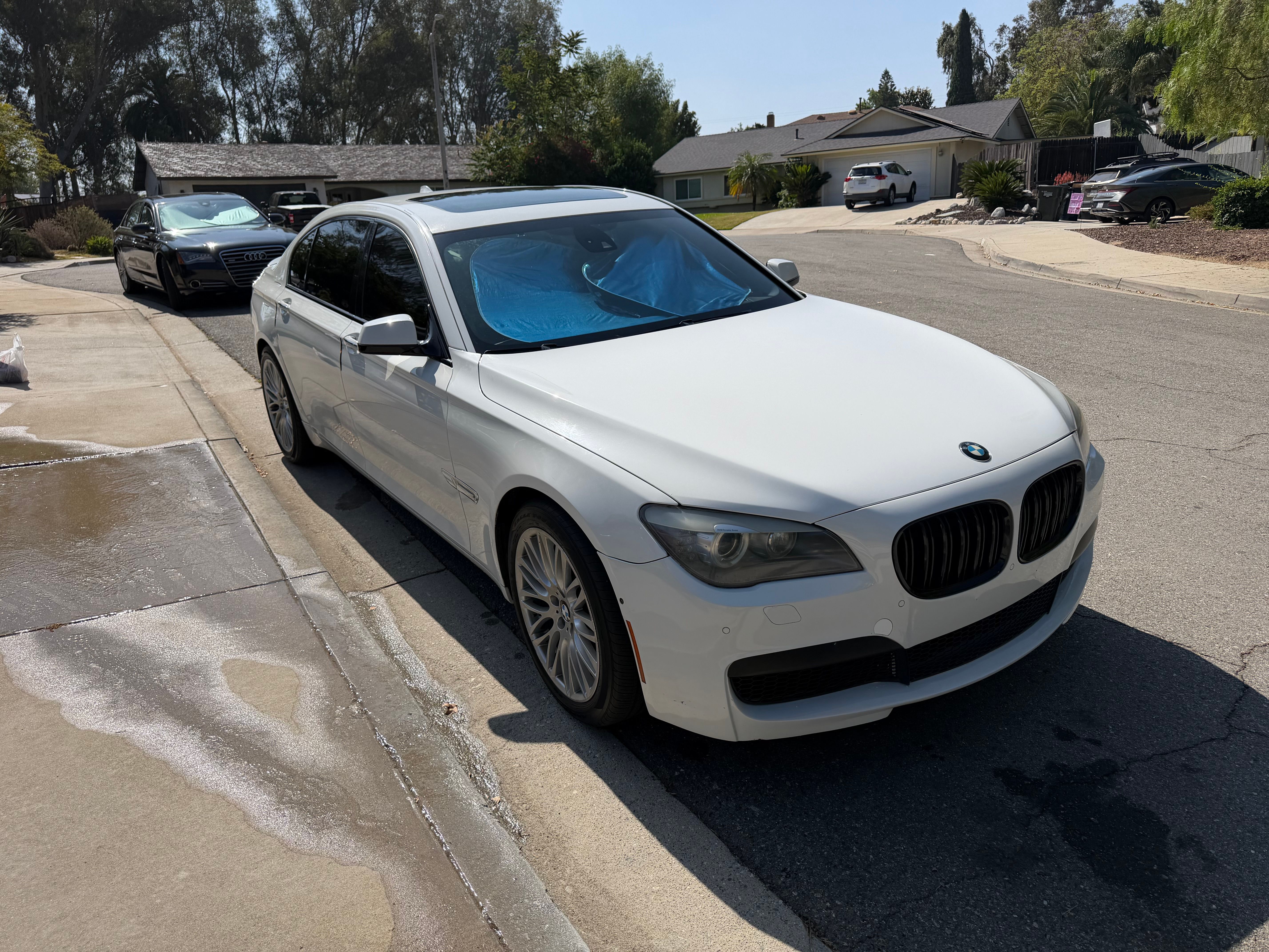 Used 2012 BMW 750Li RWD image 1