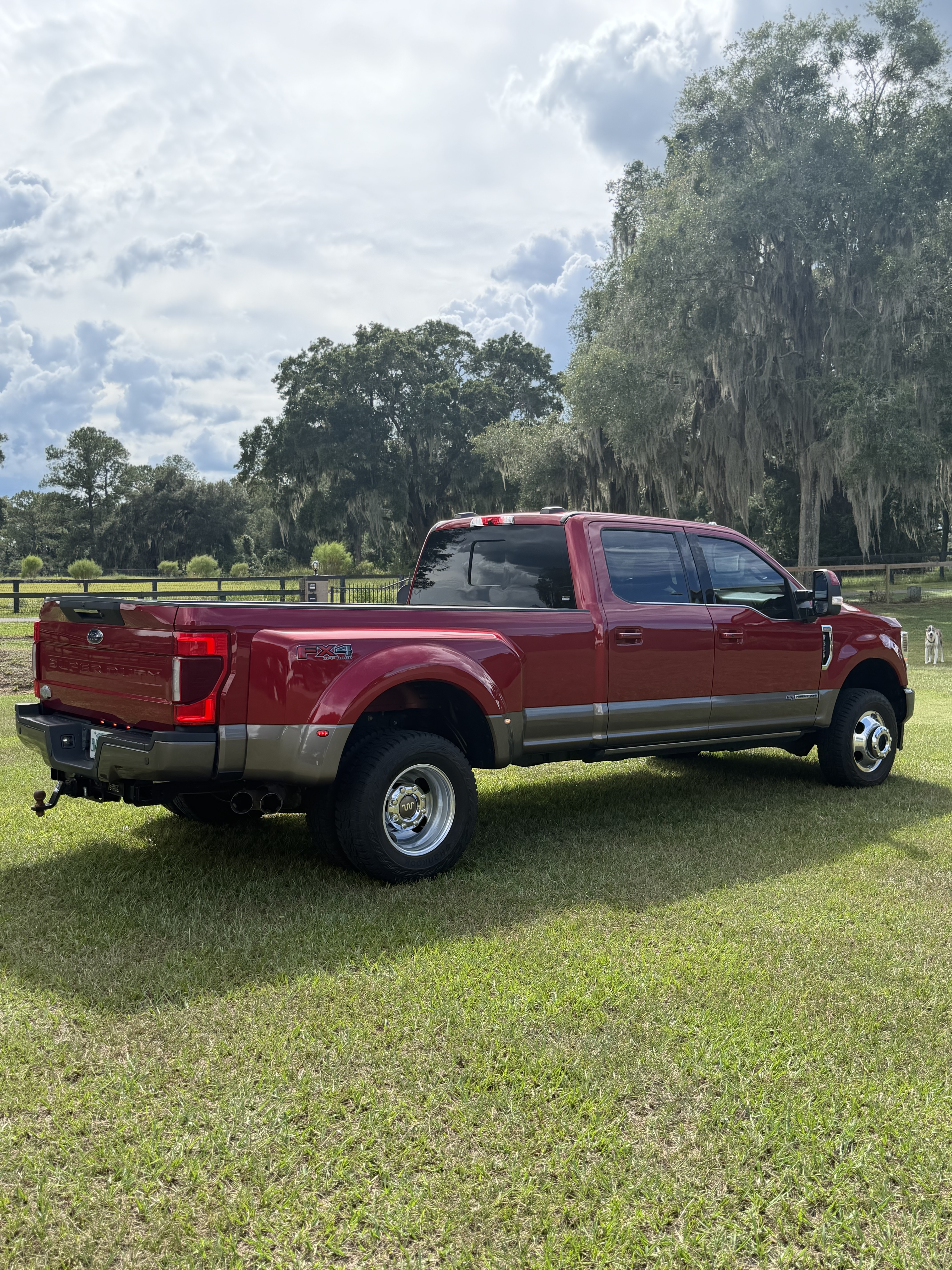Used 2022 Ford F350 King Ranch w/ King Ranch Ultimate Package AWD/4WD image 9