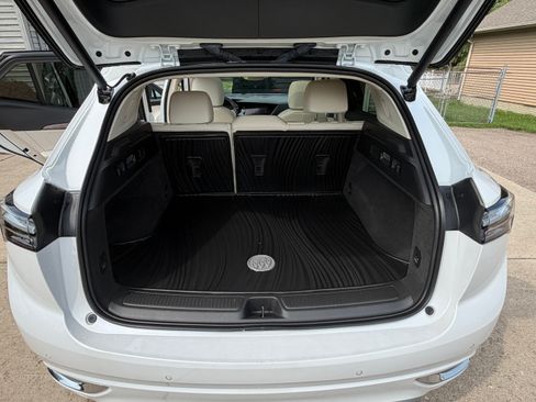 Used 2023 Buick Envision Avenir AWD/4WD image 14