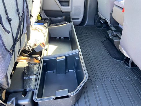 Used 2019 Ford F150 XLT w/ Equipment Group 302A Luxury AWD/4WD image 18