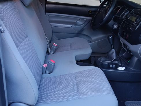 Used 2012 Toyota Tacoma 4x4 Regular Cab image 10