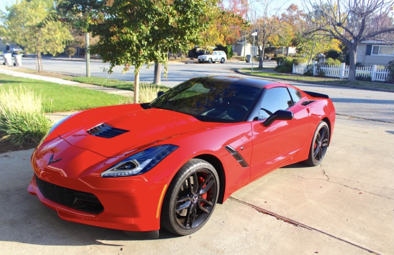 Used 2015 Chevrolet Corvette Stingray Coupe w/ 2LT Preferred Equipment Group RWD image 1