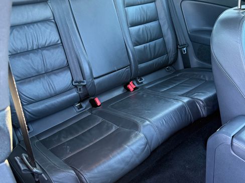 Used 2008 Volkswagen R32 image 8