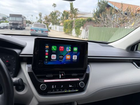 Used 2024 Toyota Corolla Cross LE image 12