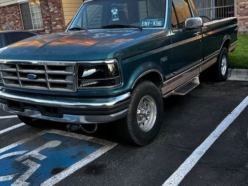Used 1996 Ford F150 4x4 Regular Cab image 2
