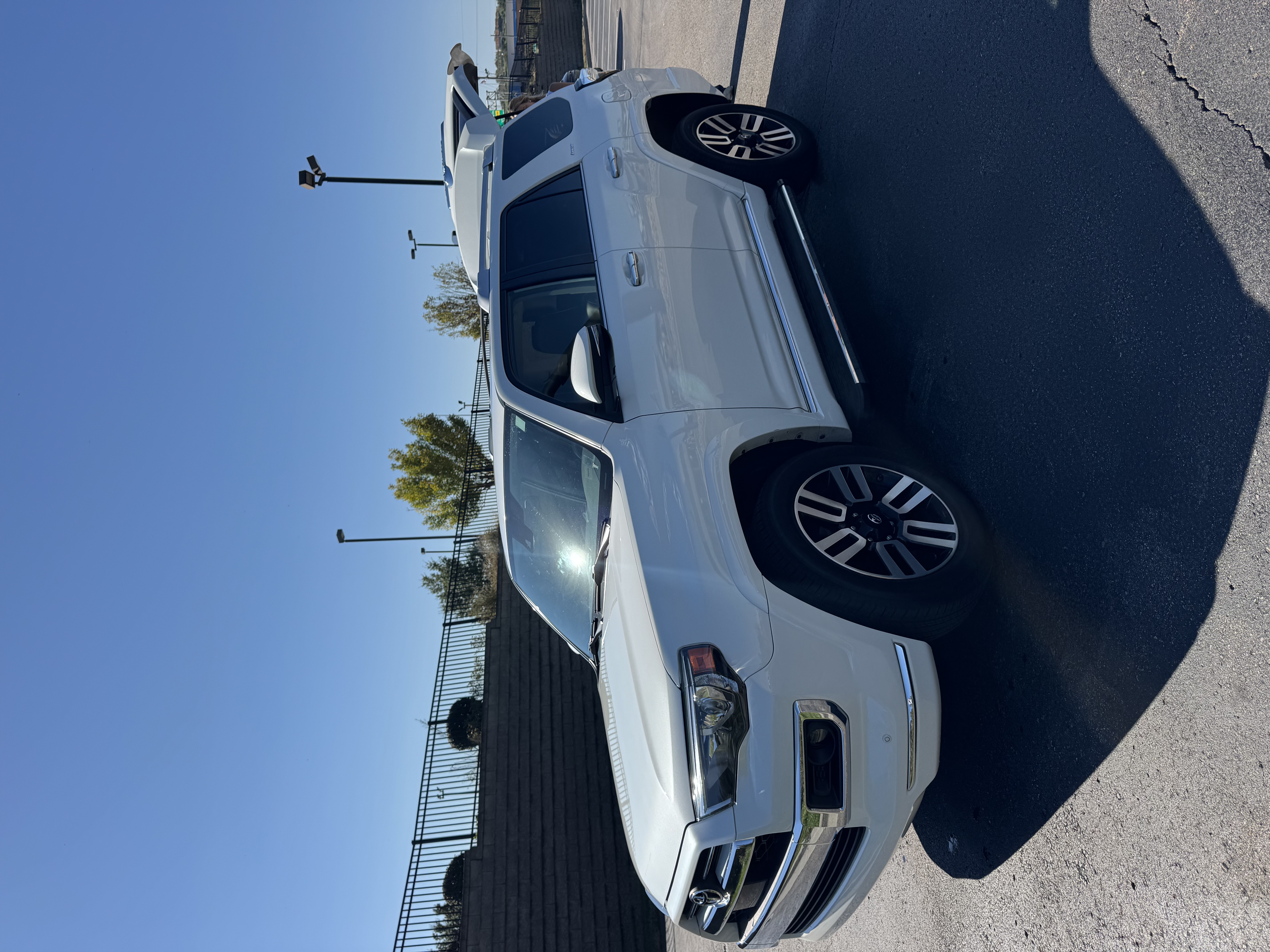 Used 2020 Toyota 4Runner Limited AWD/4WD image 13