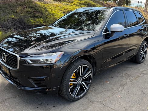 Used 2019 Volvo XC60 T8 R-Design w/ Advanced Package AWD/4WD image 2