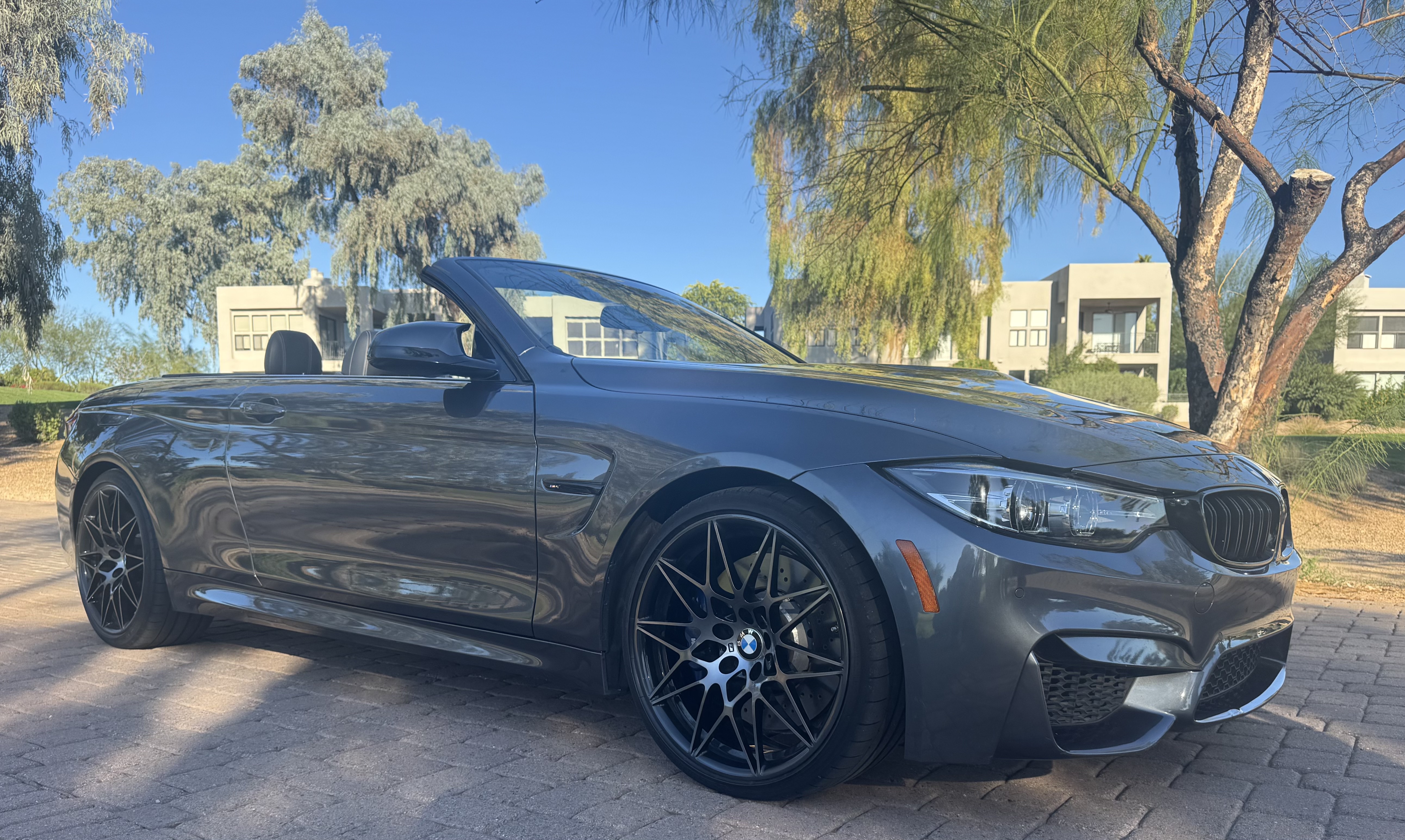 Used 2020 BMW M4 Convertible w/ Competition Package RWD image 1