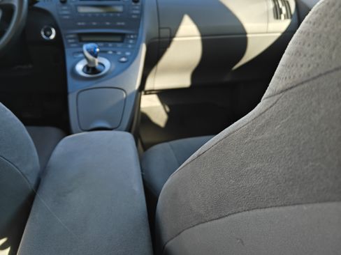 Used 2010 Toyota Prius Two image 9