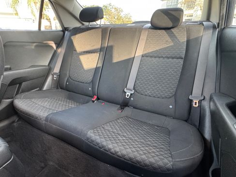 Used 2019 Kia Rio S image 11
