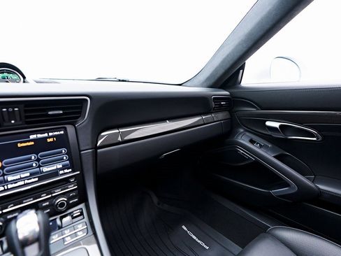 Used 2014 Porsche 911 Turbo S image 14