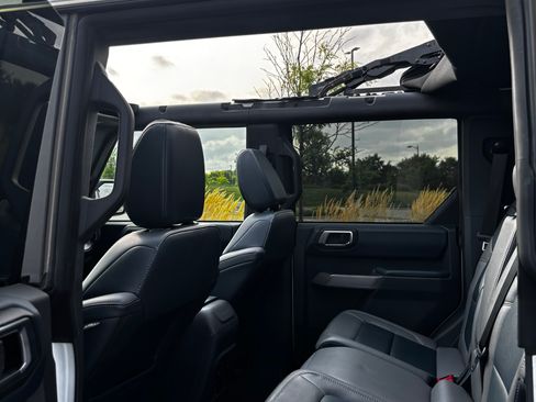 Used 2022 Ford Bronco Outer Banks AWD/4WD image 16