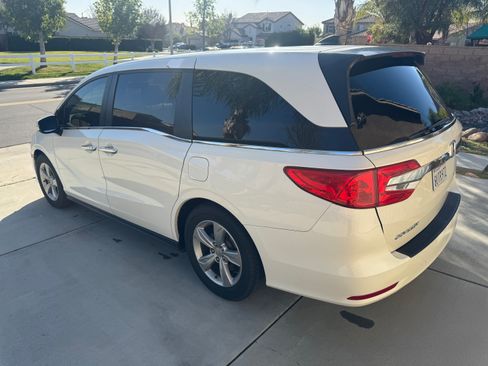 Used 2018 Honda Odyssey EX-L image 8