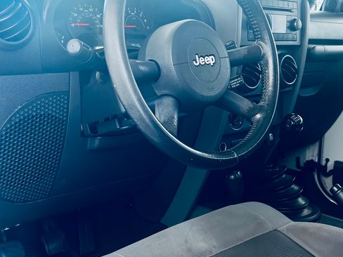 Used 2008 Jeep Wrangler X AWD/4WD image 11