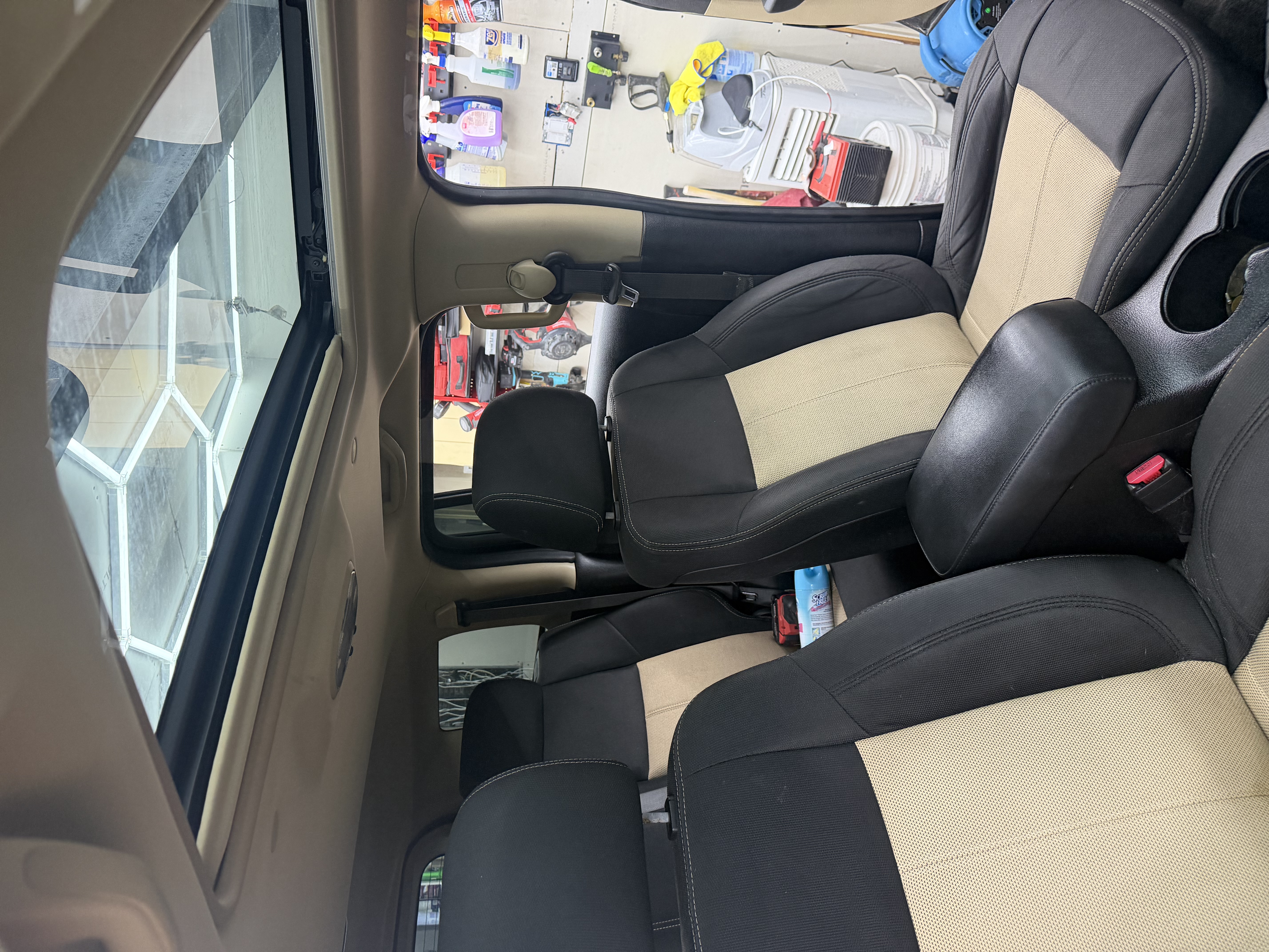 Used 2009 HUMMER H3 AWD/4WD image 1