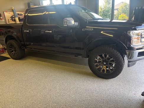 Used 2018 Ford F150 Lariat w/ Equipment Group 502A Luxury image 11