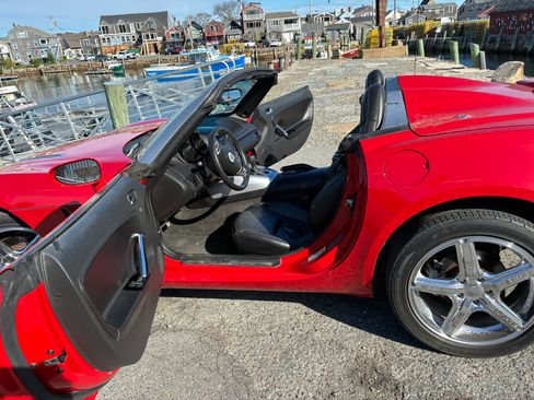 Used 2008 Saturn Sky Red Line RWD image 12