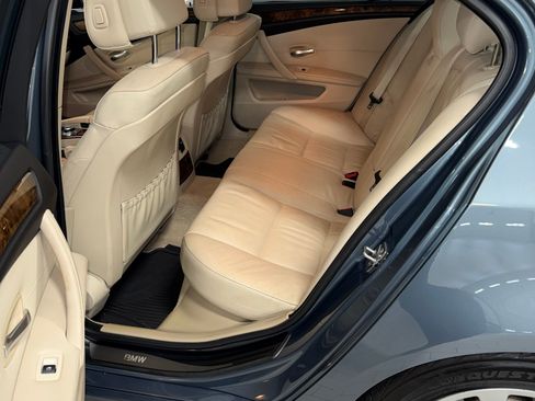 Used 2010 BMW 535i Sedan RWD image 9
