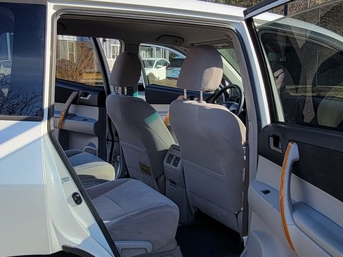 Used 2009 Toyota Highlander Hybrid image 11