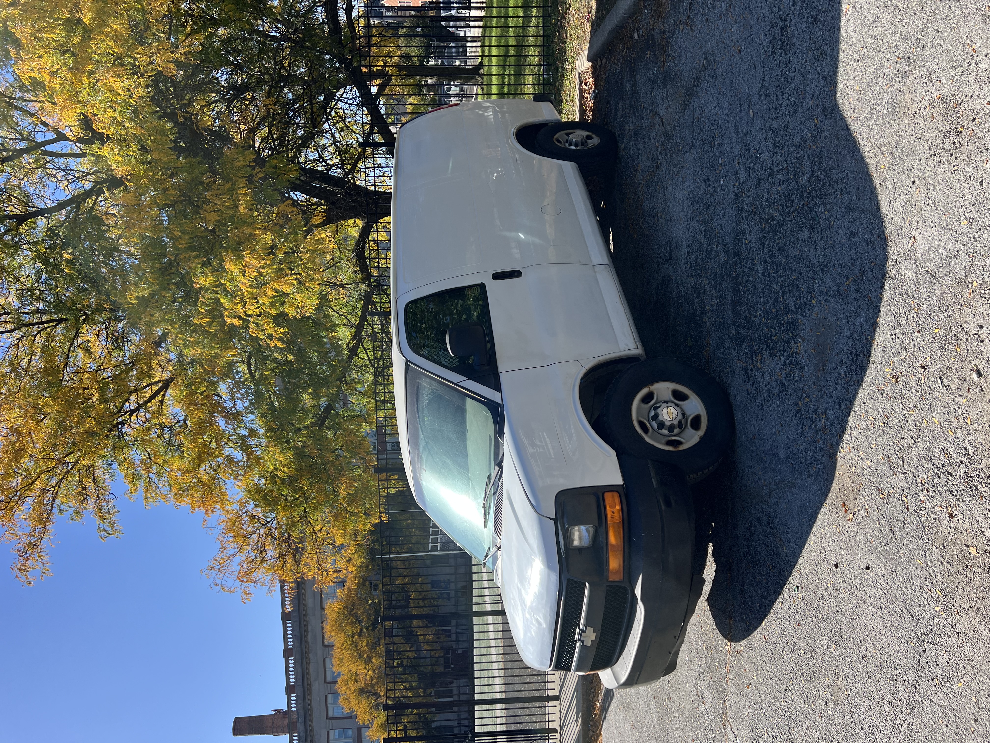 Used 2011 Chevrolet Express 3500 RWD image 1